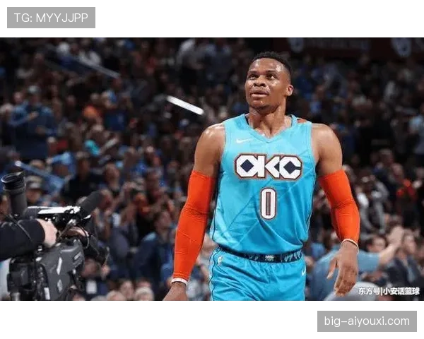 威少以突破单打拉开空间持续得分胜过保罗乔治