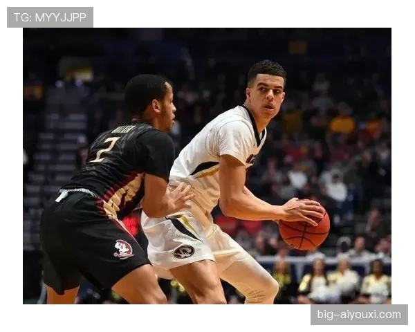 布兰登·罗伊突破造杀伤效率远超麦科勒姆成为球队关键得分点