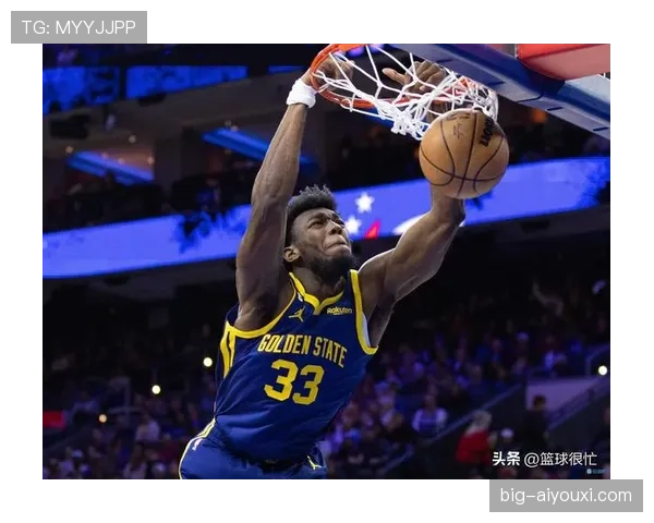 罗伯特·威廉姆斯高效挡拆保护篮筐 强化球队内线防守表现